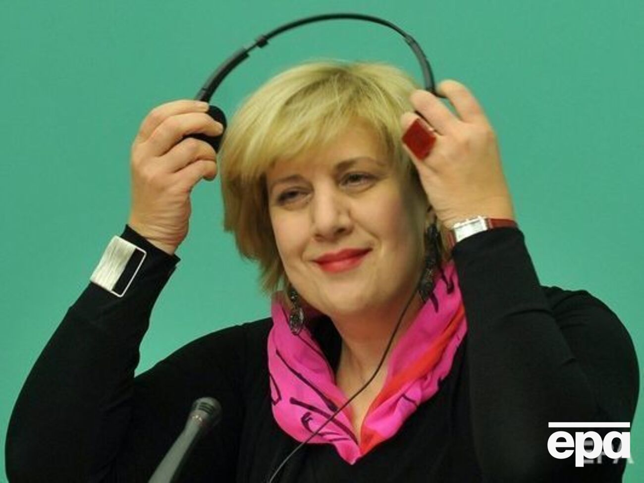 Миятович может поехать в Крым в октябре