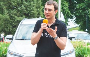 Омелян стверджує, що у Баришівського районного суду Київської області немає компетенції зупиняти дію ліцензії авіакомпанії