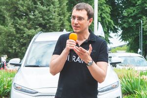 Омелян утверждает, что у Барышевского районного суда Киевской области нет компетенции приостанавливать действие лицензии авиакомпании