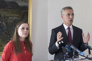 Ісландська прем'єрка Якобсдоттір і генсек НАТО Столтенберг дали пресконференцію