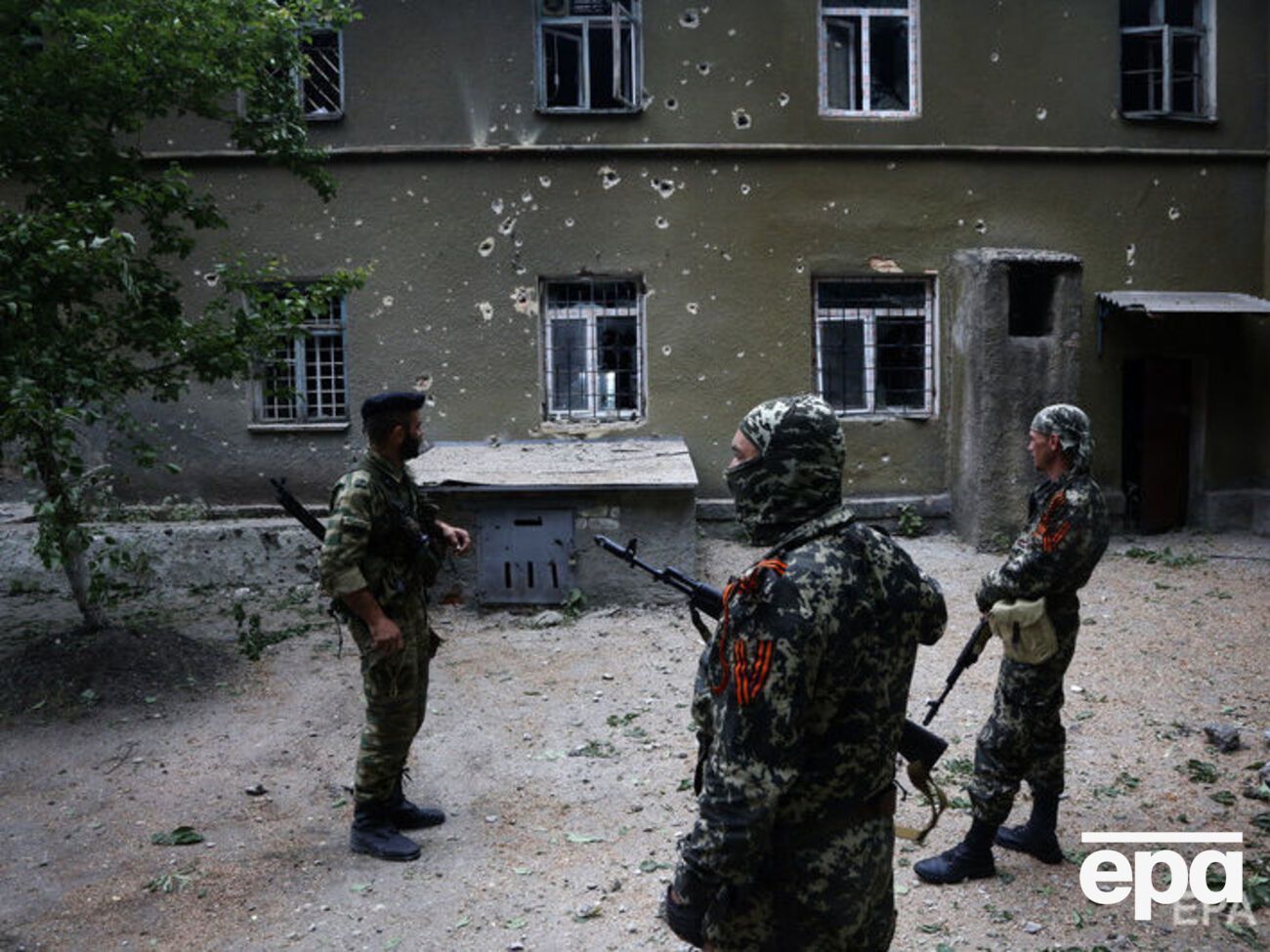 С 2014 года террористы контролируют часть Донецкой и Луганской областей