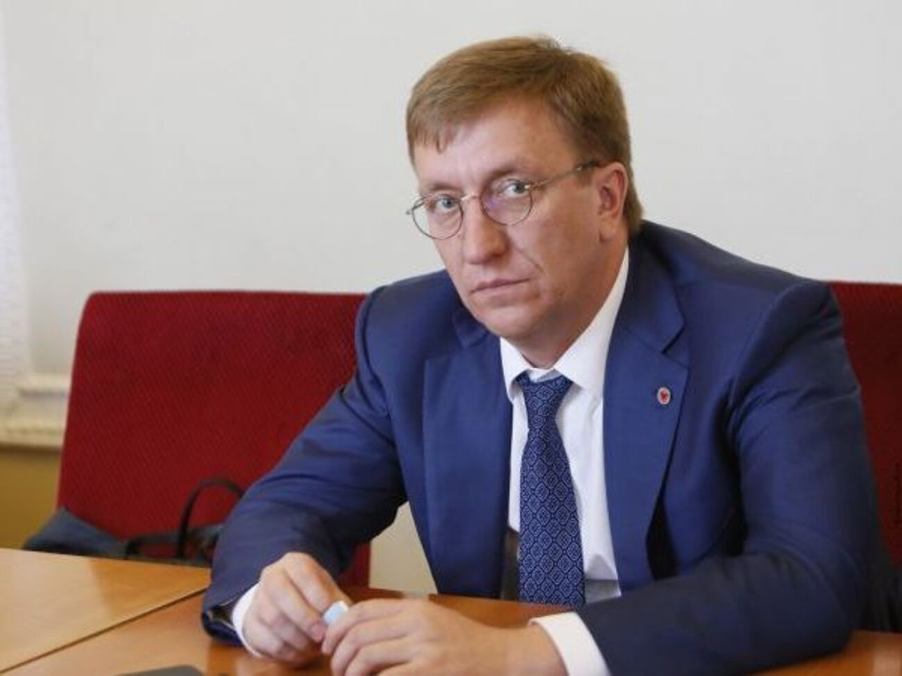 Колишній співробітник СБУ і народний депутат Бухарєв задекларував квартири, будинки, годинники й автомобілі