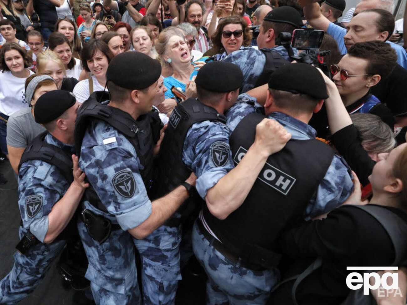 У Москві затримано понад 400 демонстрантів