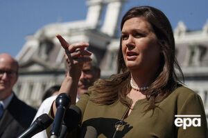 Сандерс звільняється та їде в Арканзас