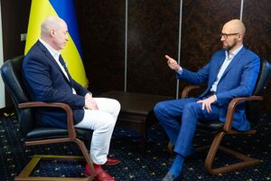 Интервью с Яценюком Гордон записал 7 июня в Киеве