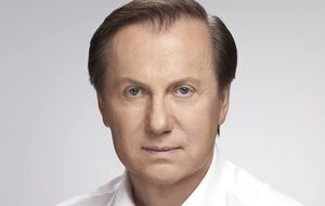 По моей информации, на сегодня указ Зеленского о роспуске Рады поддерживают девять судей Конституционного Суда из 17