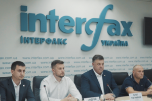 Националисты идут на выборы в Раду общим списком