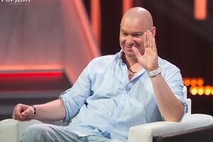 Кошовий: Зараз гуляє фішка, що Зеленський не може двох слів сказати без папірця... Ті, хто так каже, хай перегляне інавгурацію Порошенка чи ще когось