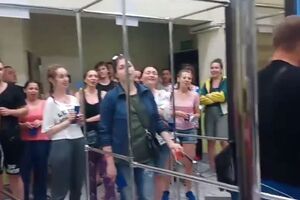 Хор спел в украинском Краковце