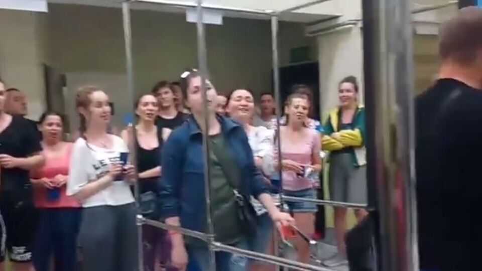 Хор спел в украинском Краковце