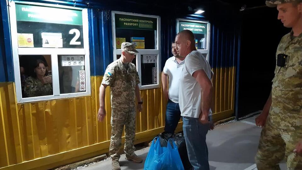 Новицького передали українській владі на КПВВ