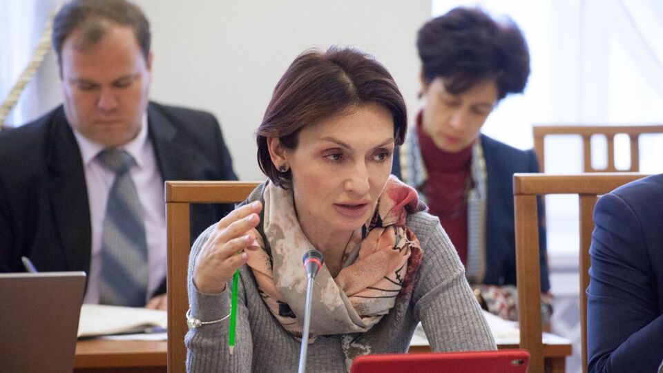 За даними експертизи, Баришівський районний суд ухвалою про усунення Рожкової заблокував роботу НБУ