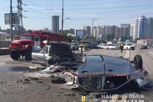 Автомобіль Chevrolet виїхав на смугу зустрічного руху