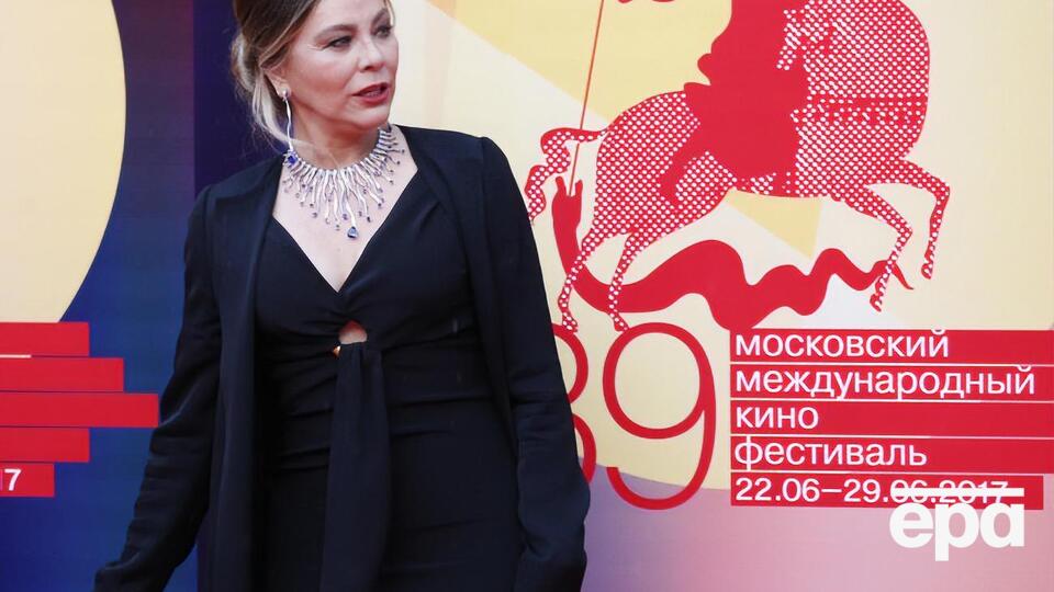 Вместо участия в шоу Мути ездила в Россию