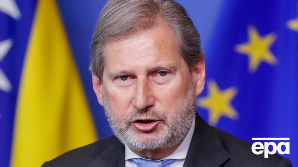 Хан позвонил Санду