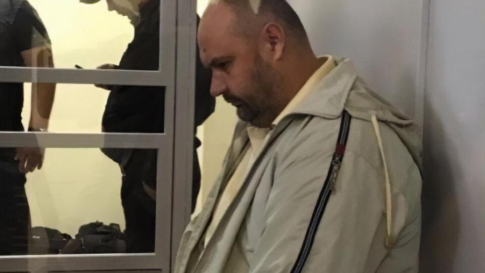 Срок наказания считается с момента задержания Олефира