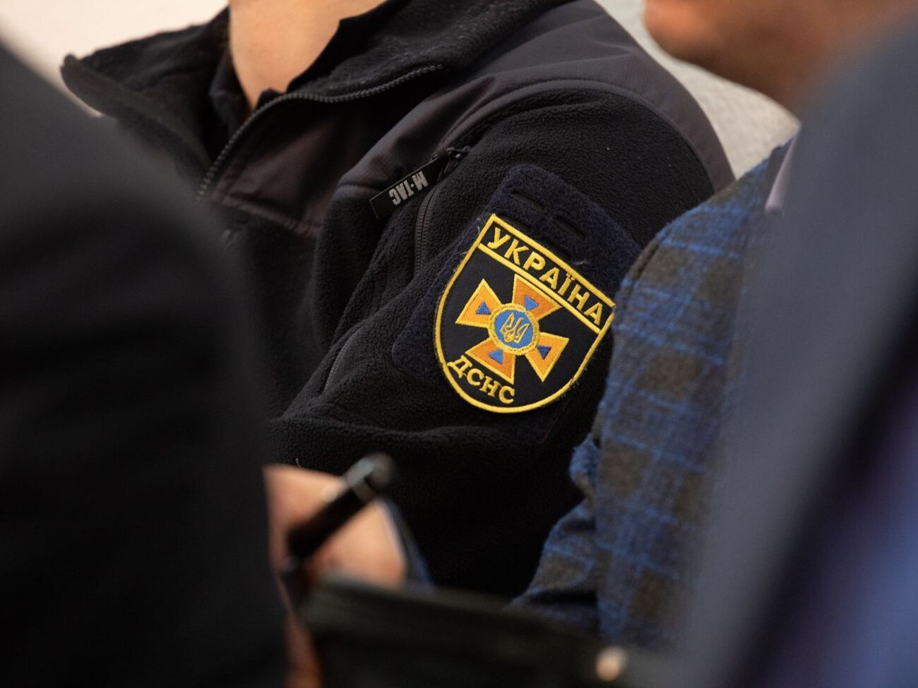 До пошукових робіт залучали дев'ятьох працівників особового складу та три одиниці техніки ДСНС