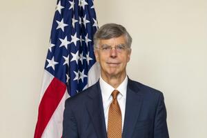 Тейлор был послом США в Украине с 2006-го по 2009 год