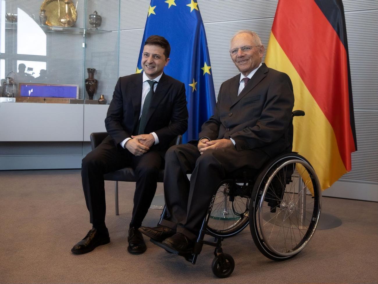 Зеленский &ndash; Шойбле: Европа может помочь Украине