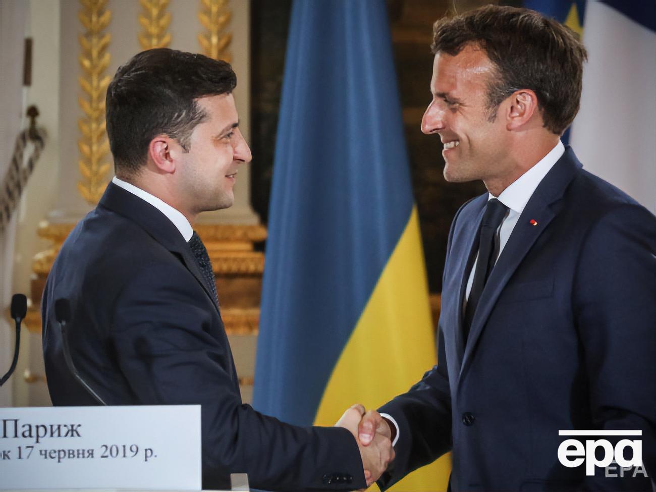 На пресконференції фразу Макрона про нібито готовність Зеленського вести перемовини з бойовиками некоректно переклали