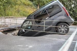 Дістати Citroen можливо тільки за допомогою евакуатора
