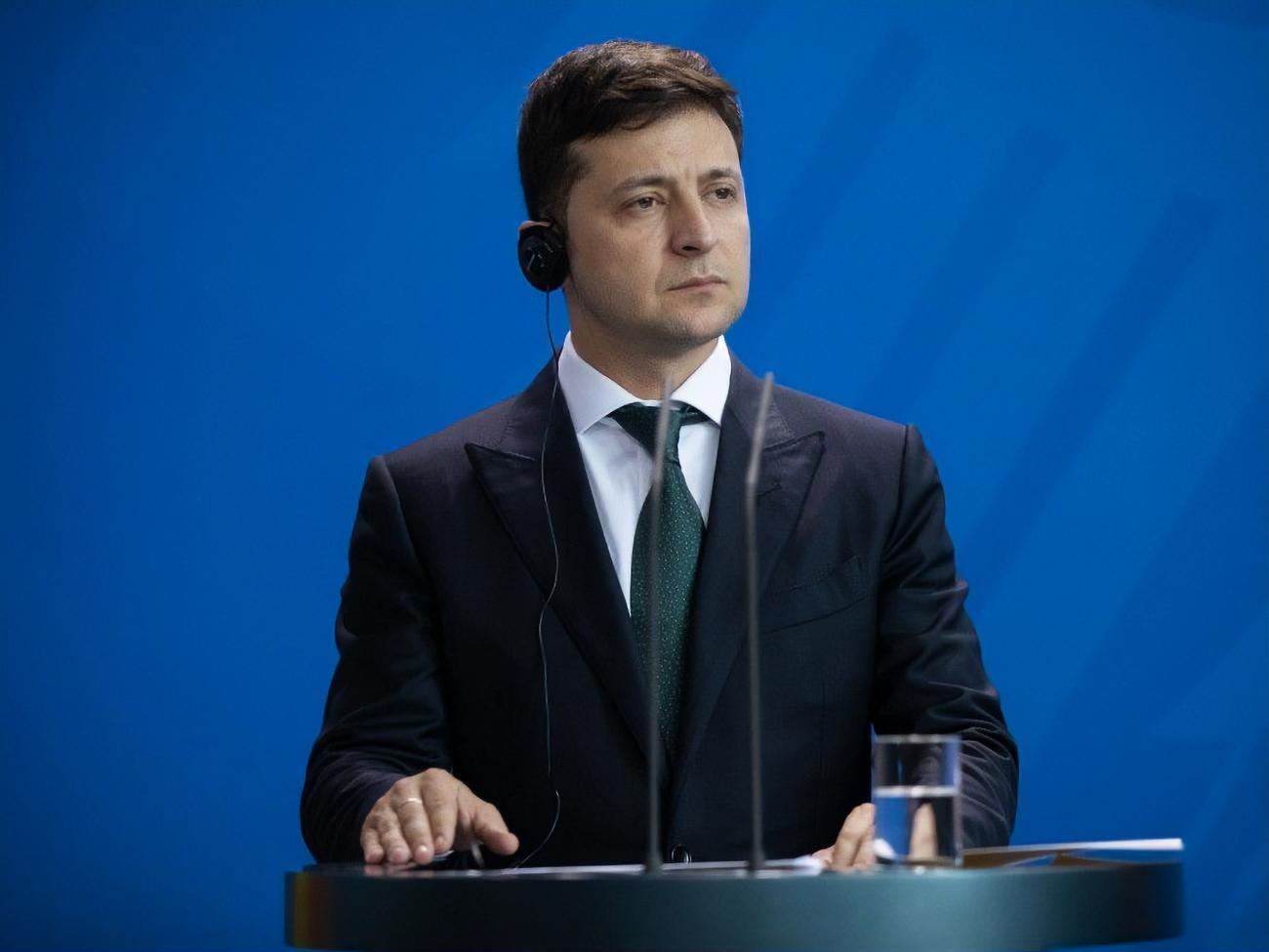 Про чотири повістки для Зеленського Міноборони повідомило 13 квітня