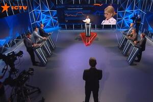 Тимошенко и Гройсман поговорили о росте ВВП при их премьерстве