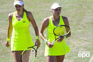 Людмила Кіченок (на фото праворуч) у парному рейтингу WTA розташована на три сходинки нижче, ніж її сестра