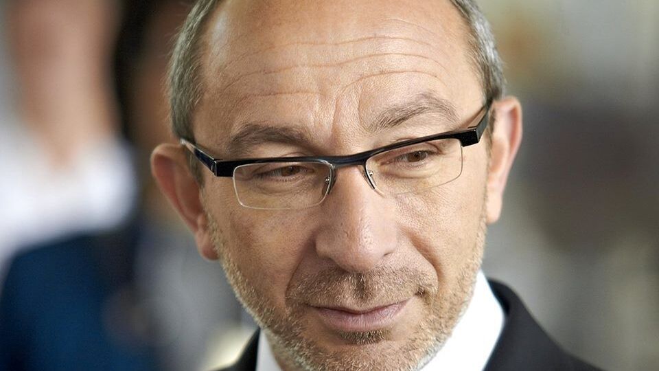 Кернес: Гвозди они умеют вбивать только в памятники, чтоб за эти гвозди зацепить веревку