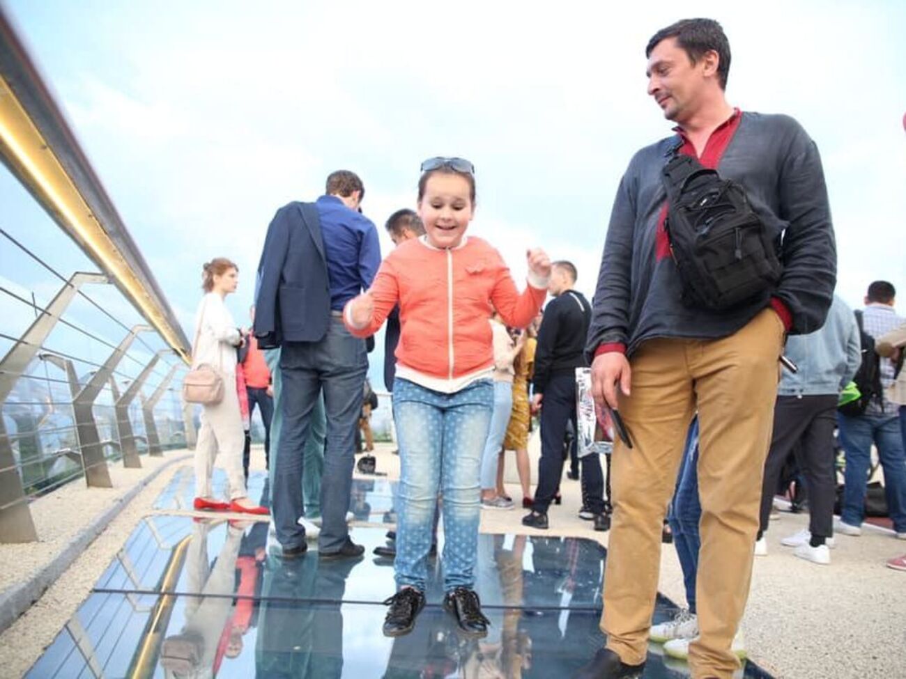 Мост открыли 25 мая