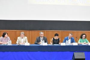 Зараз комісія працює у штатному режимі