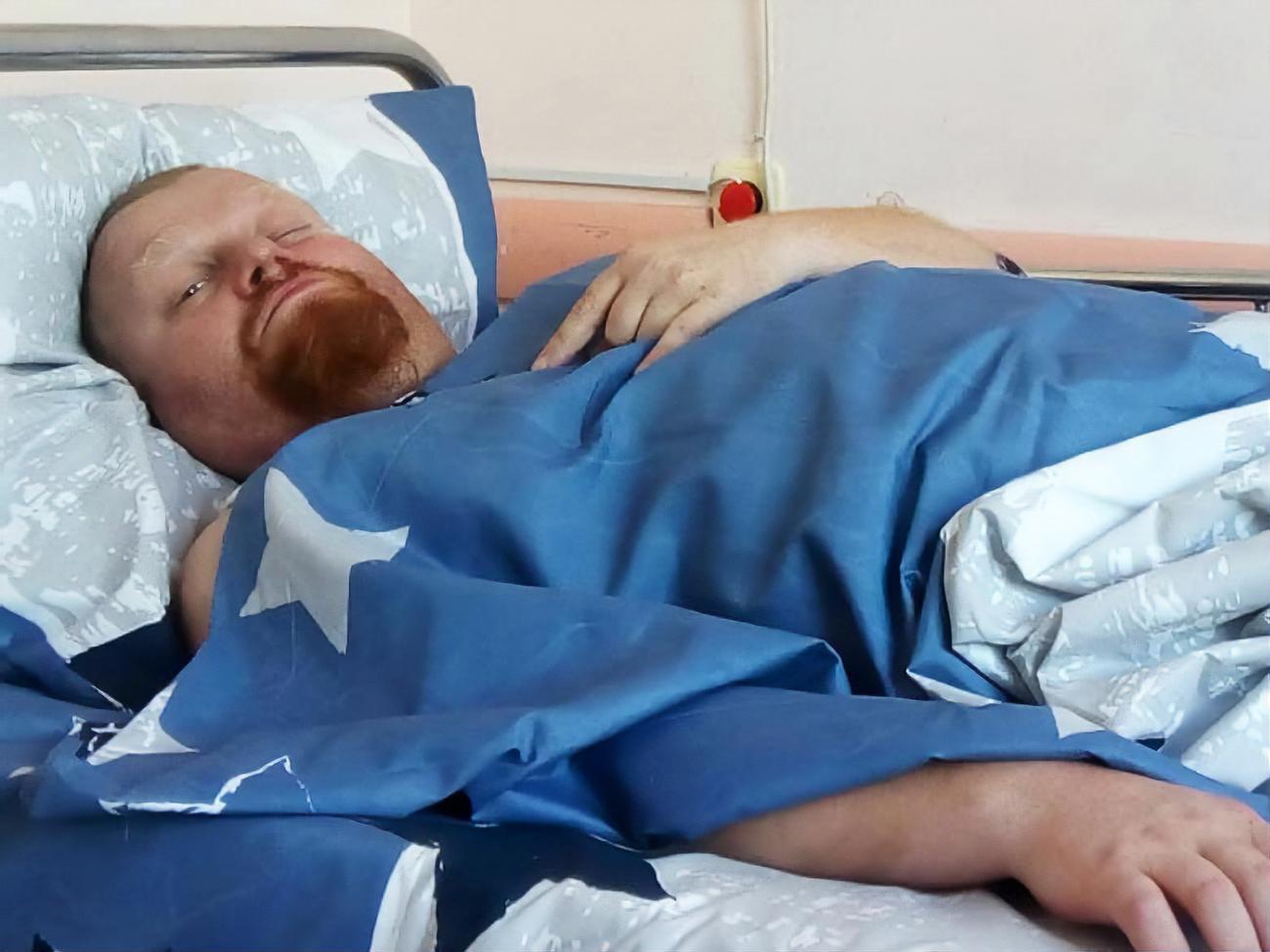 Острой угрозы жизни Макарюка нет, но остается риск повторного инсульта, сообщила журналистка