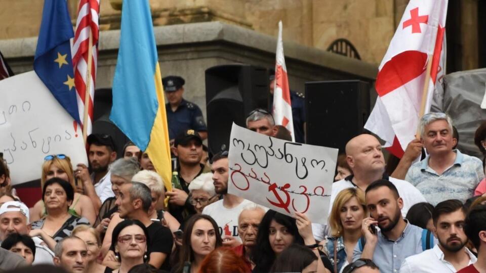 Інцидент із російським депутатом у Тбілісі переріс в антиурядову демонстрацію