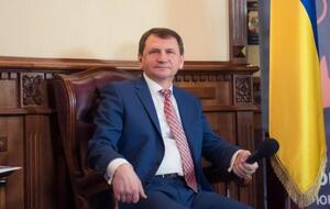 Ткачук: Никогда раньше работники аппарата АП не позволяли себе публично демонстрировать руководящую и направляющую роль в судебной власти