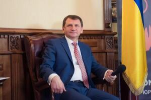 Ткачук: Ніколи раніше працівники апарату Адміністрації Президента не дозволяли собі публічно демонструвати керівну і спрямовуючу роль у судовій владі