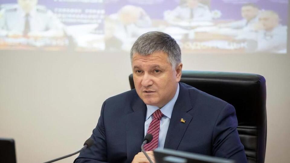 Петицию об отставке Авакова поддержало 28 076 человек