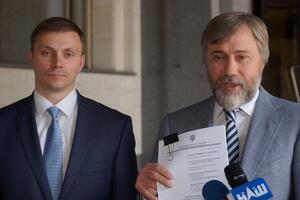 Долженков і Новинський зробили подання від імені 51 нардепа