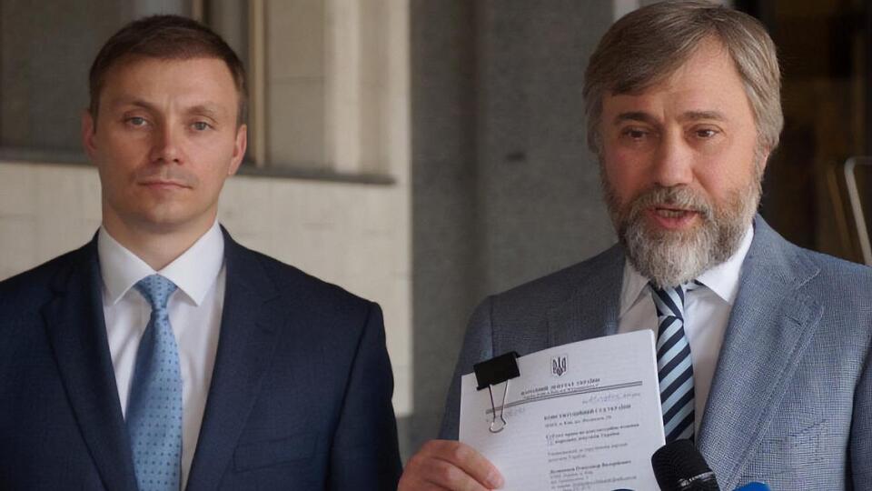 Долженков і Новинський зробили подання від імені 51 нардепа