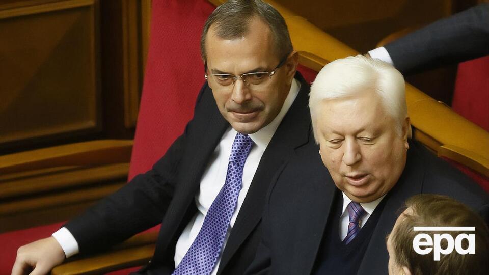 За часів Януковича Клюєв (перший ліворуч) був першим віцепрем'єром, секретарем РНБО і главою Адміністрації Президента