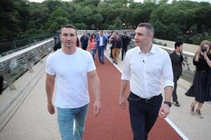 Віталій Кличко (на фото праворуч): Людям міст подобається