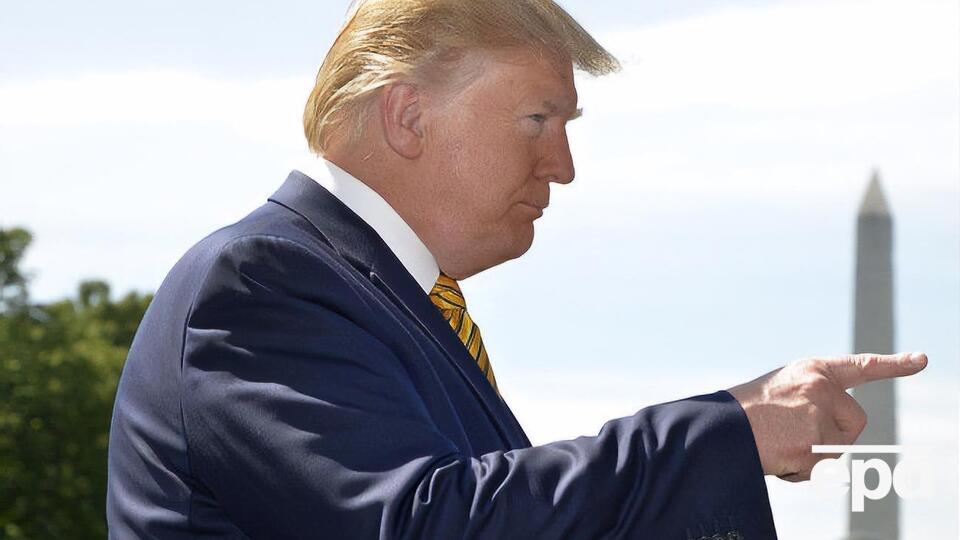 Трамп говорив, що США були готові у відповідь на знищення американського безпілотника завдати удару по трьох цілях в Ірані