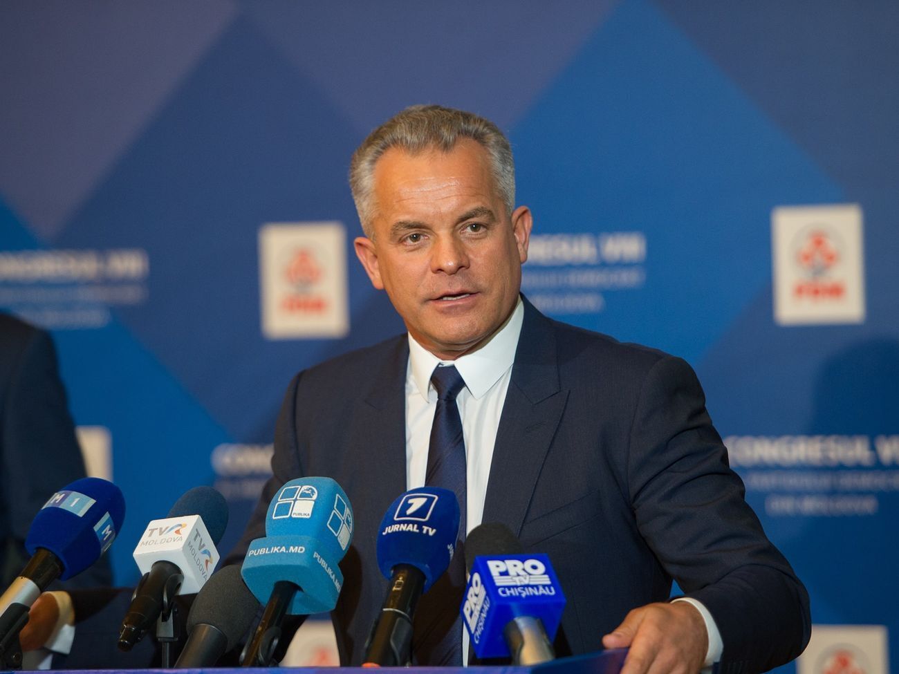 15 июня в&nbsp;Демократической партии Молдовы сообщили,&nbsp;что Плахотнюк покинул страну