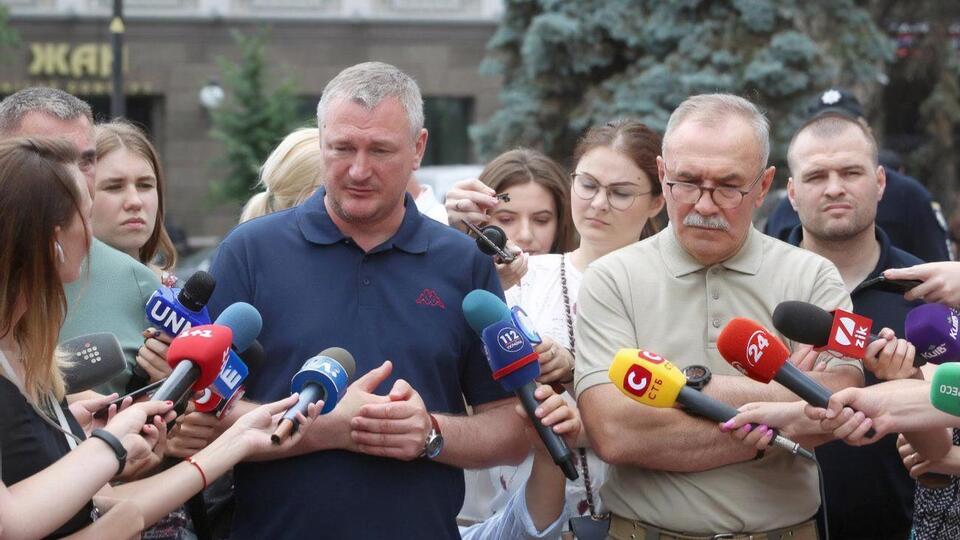 Князєв (зліва): Чотирьох начальників районного відділу поліції у Вінницькій області притягли до дисциплінарної відповідальності