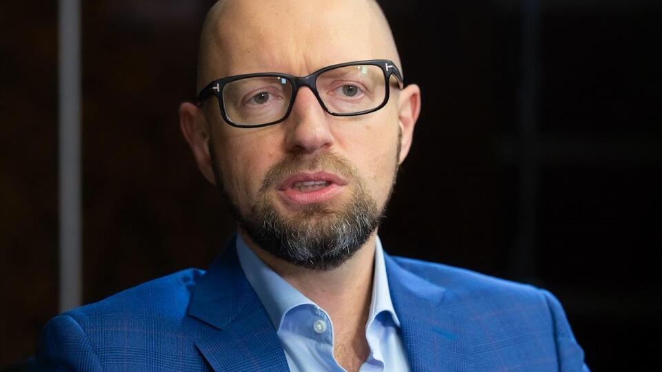 Яценюк: У Турчинова навіть у далеких думках не було, щоб Юля продовжувала сидіти у в'язниці