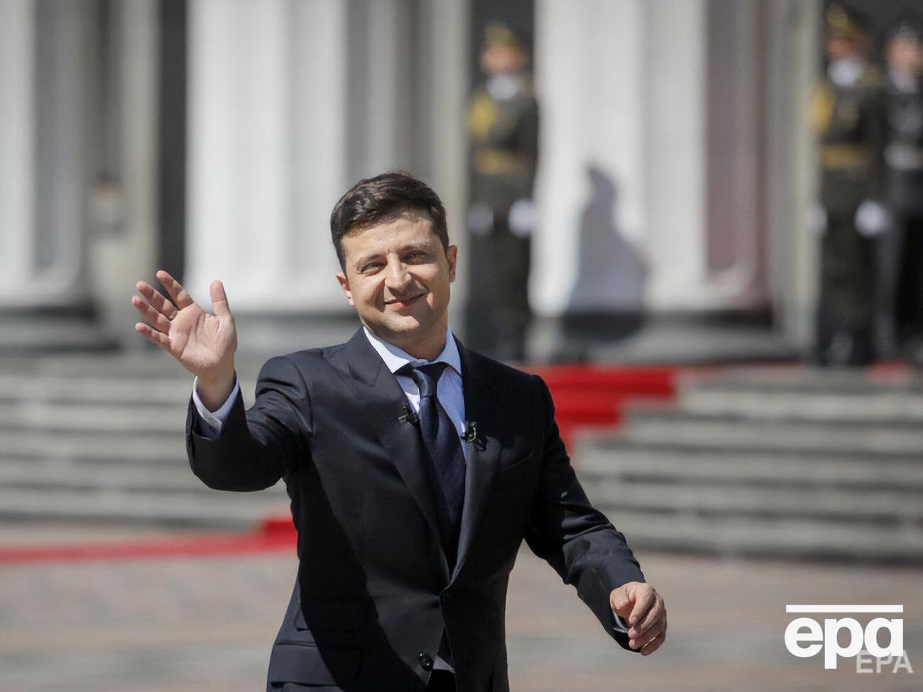 Зеленський обійняв посаду президента 20 травня