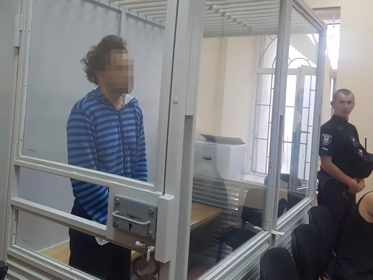 За даними слідства, хлопчика чоловік убивав ножем і молотком