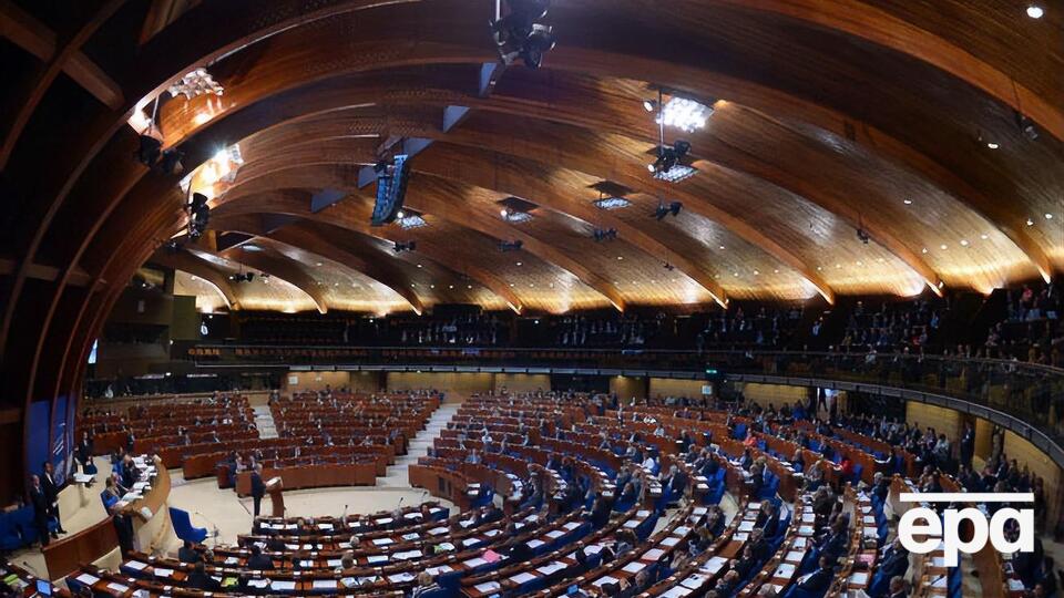 К резолюции украинская делегация в ПАСЕ подала более 200 поправок, депутаты поддержали только одну