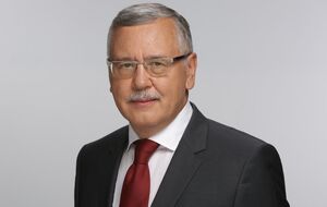 Гриценко – Вакарчуку: Я хотел бы, чтобы вы, представляя партию, которую связывают с молодежью, не становились коммунистом