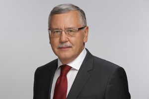 Гриценко – Вакарчуку: Я хотел бы, чтобы вы, представляя партию, которую связывают с молодежью, не становились коммунистом