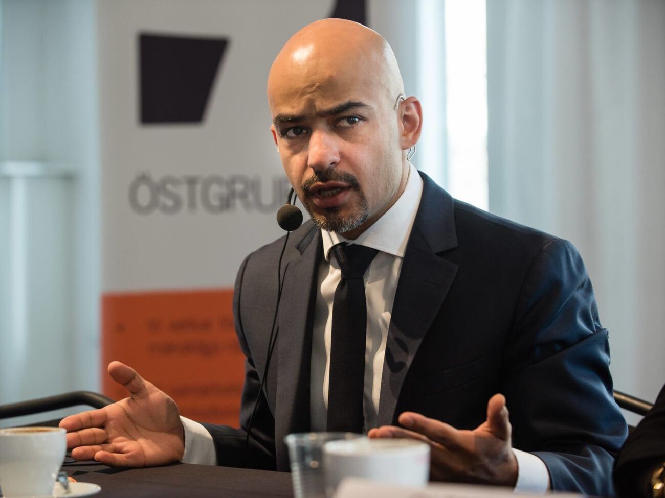 Повернення Росії в ПАРЄ – це не про демократію, не про права людини та цінності. Це рішення банальне – про гроші